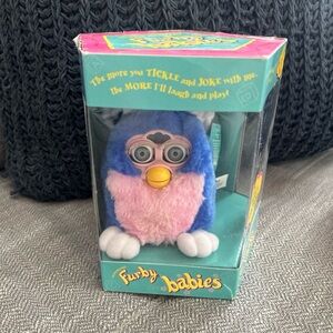 1999 FURBY BABIES NEW IN BOX -BLUE with PINK CHEST & MANE/ BLUE EYES